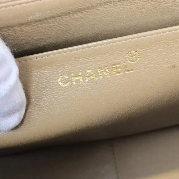 CHANEL CC Matelasse 30 Chain Shoulder Bag Leather Beige GHW Vintage Shoulder Bags